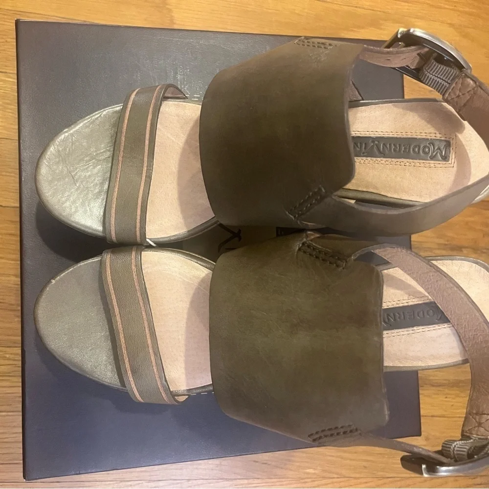 Modern Vintage Olive Green Cork Wedges Women’s Size 8.5 NEW